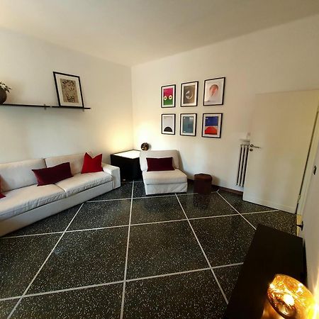 Spacious Three-Room Apartment In Saragozza Bolonia Exterior foto