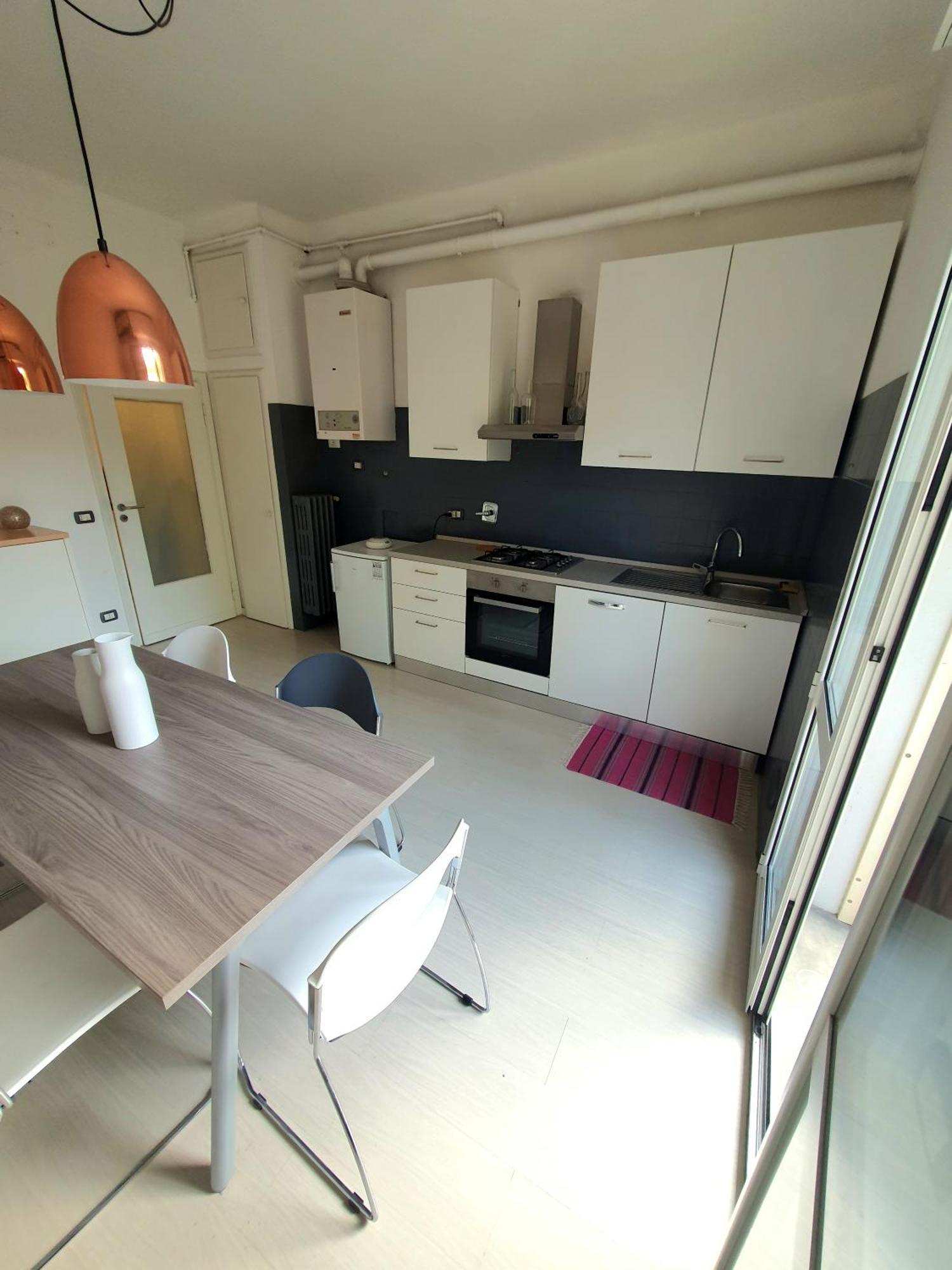 Spacious Three-Room Apartment In Saragozza Bolonia Exterior foto