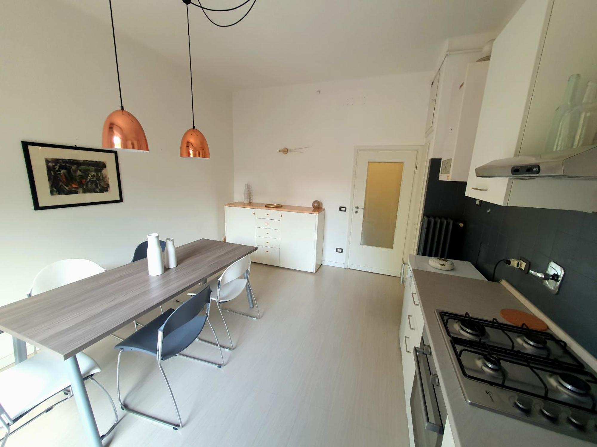 Spacious Three-Room Apartment In Saragozza Bolonia Exterior foto